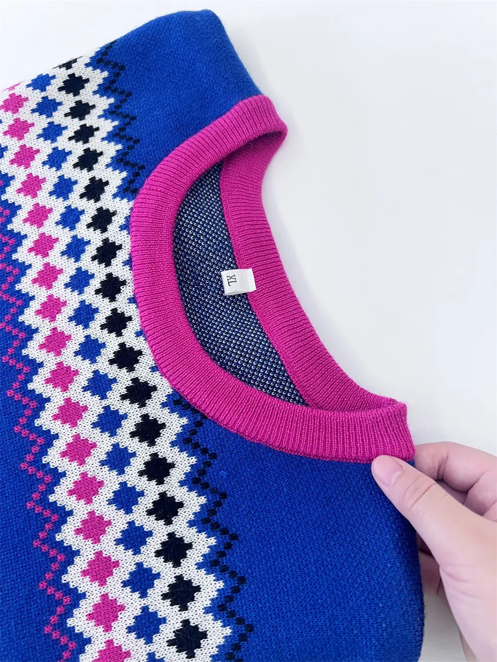 Custom Jacquard letter pattern sweater for women Christmas Jumper