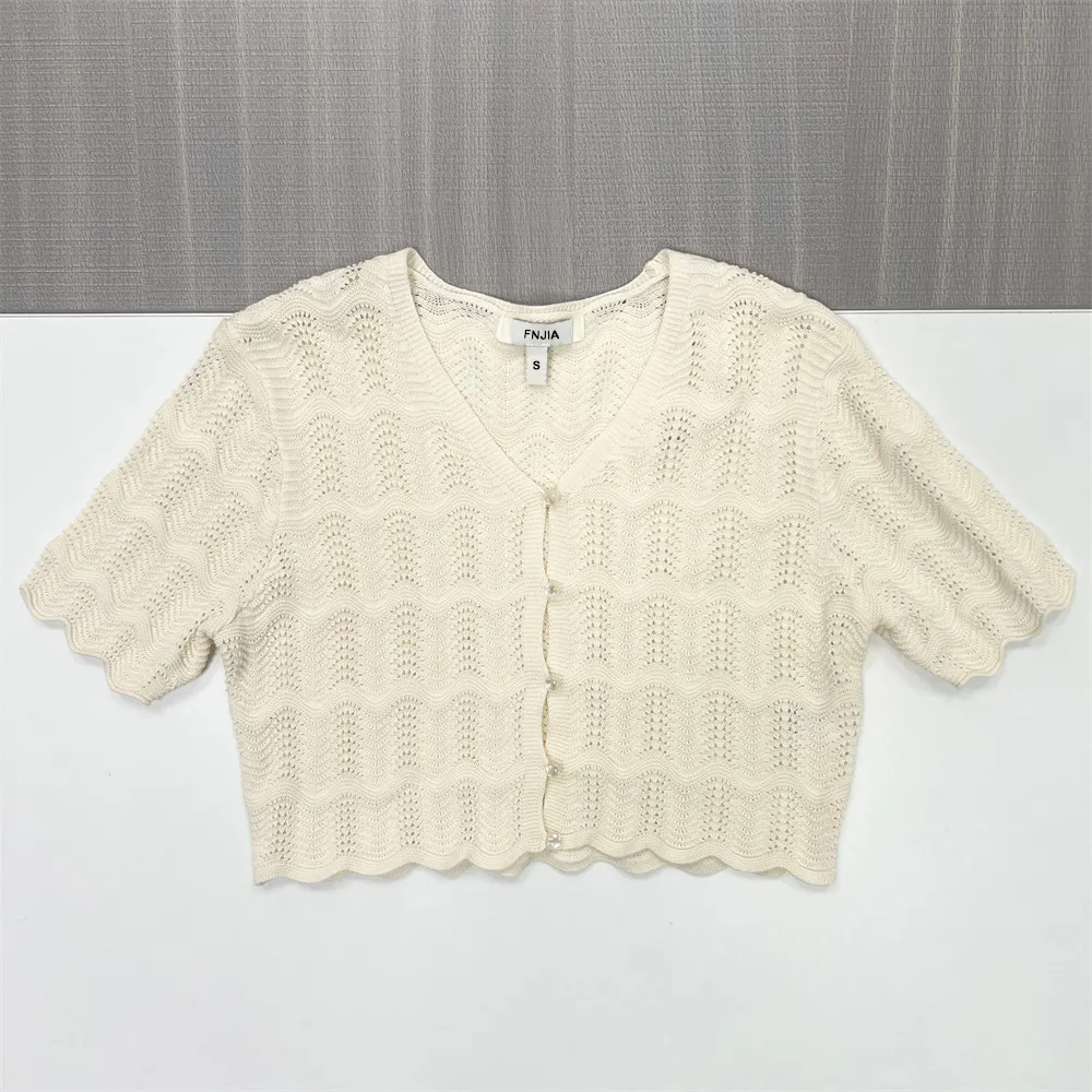 Women's Custom Hollow-Out Knitted Cardigan: Scalloped Edge, V-Neck, Pearl Buttons for Tailored Chic