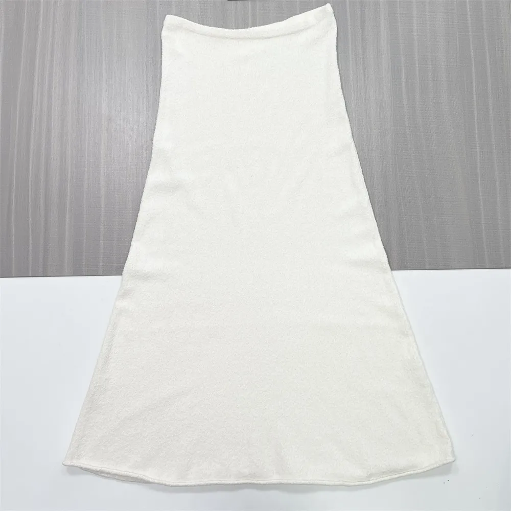 Customizable Textured Knit Midi Skirt: High-Waist, Flared Cut, Elegant Design