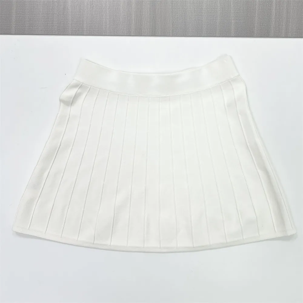 Customizable Rib-Knit Mini Skirt: High-Waist, Flared Cut, Casual Design