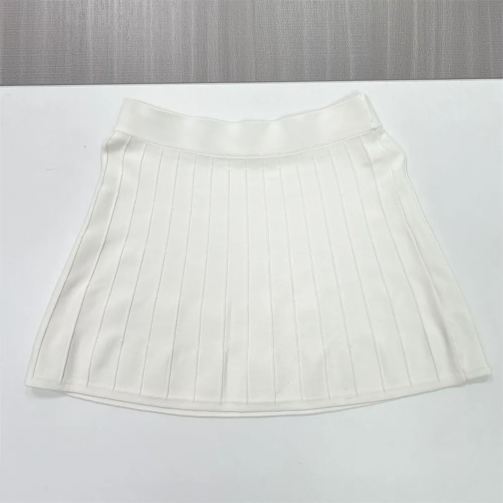 Customizable Rib-Knit Mini Skirt: High-Waist, Flared Cut, Casual Design