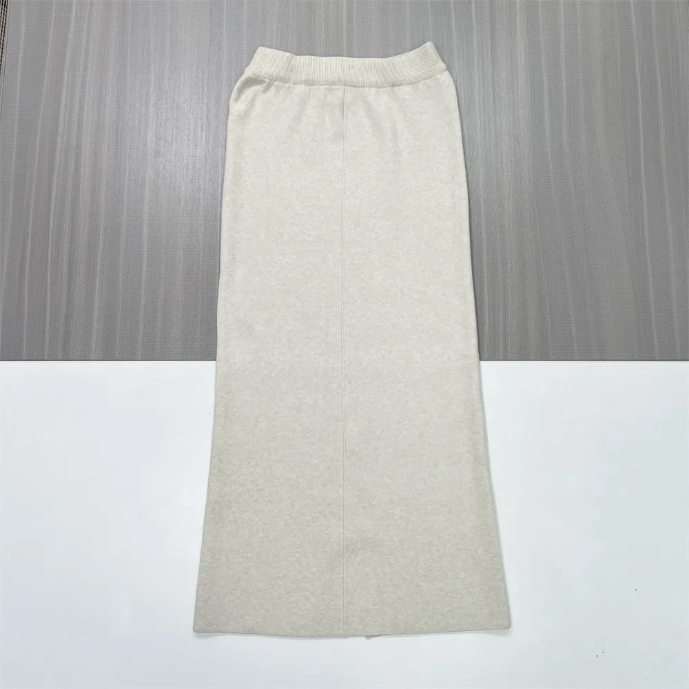 Customizable Knit Midi Skirt: High-Waist, Straight Cut, Minimalist Design