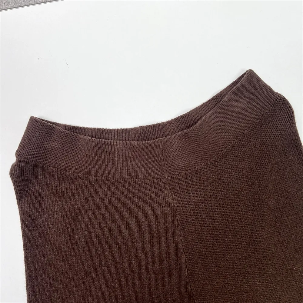 Customizable Knit Wide-Leg Pants: High-Waist, Relaxed Fit, Minimalist Design