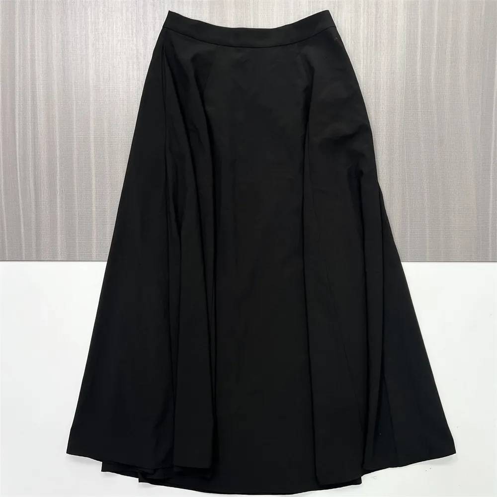 Customizable Pleated Maxi Skirt: Elastic Waist, A-Line Cut, Versatile Design