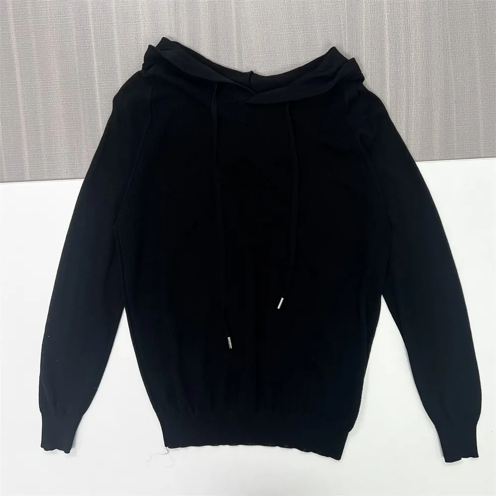 Customizable Knit Hoodie: Black, Slim Fit, Minimalist Casual Design