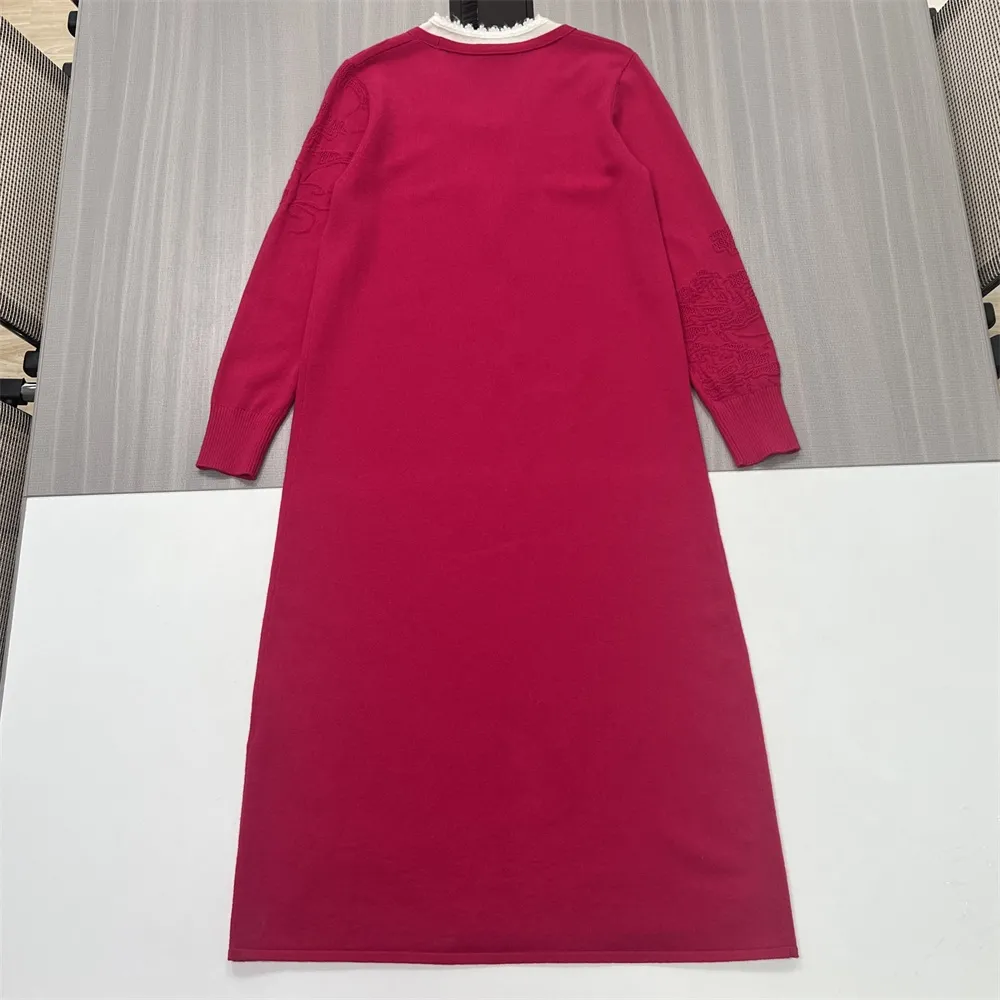 Customizable Women's Red Knit Midi Dress: Embroidered Pattern, V-Neck, Elegant Design