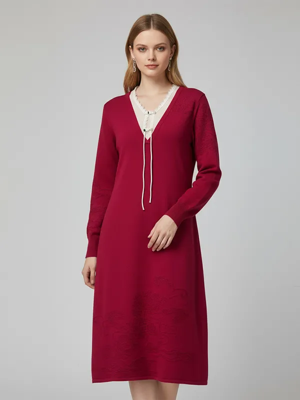 Customizable Women's Red Knit Midi Dress: Embroidered Pattern, V-Neck, Elegant Design