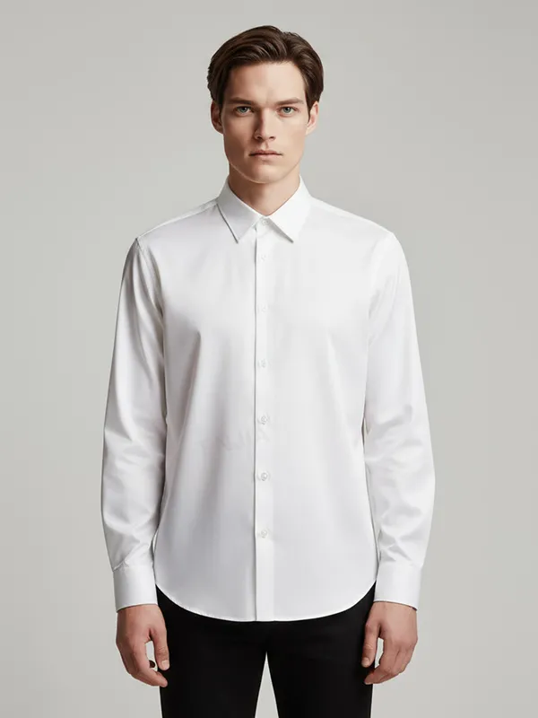 Men's White Silky Long-Sleeve Shirt: Smooth Fabric, Polished Formal-Casual Design