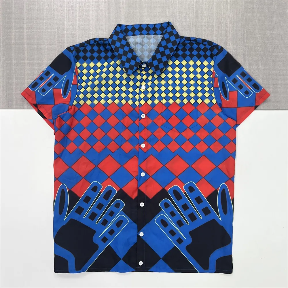 Men's Bold Graphic Short-Sleeve Shirt: Vibrant Pattern, Statement Casual Design