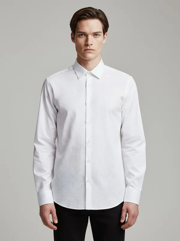Men's White Textured Long-Sleeve Shirt: Minimalist, Versatile Formal-Casual Design
