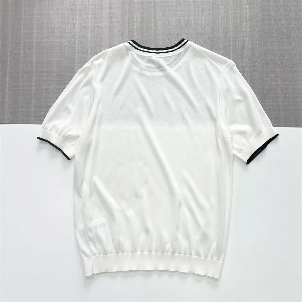 Men's White Short-Sleeve Knit Top: Black Contrast Trim, Soft Texture, Casual Design