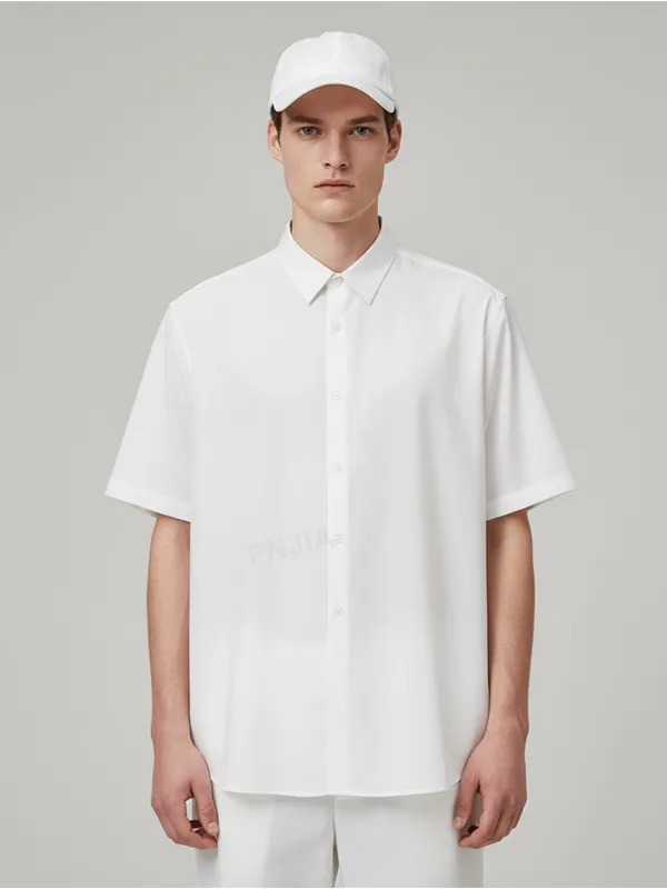 Men's White Short-Sleeve Shirt: Lightweight Fabric, Relaxed Fit, Versatile Casual Design