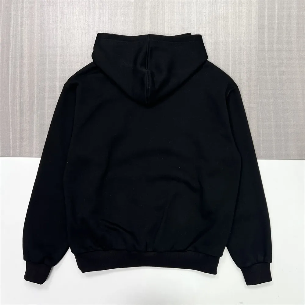 Men's Black Oversized Hoodie: Classic Design, Kangaroo Pocket, Casual Apparel