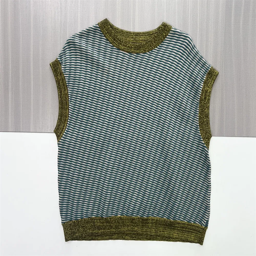 Women's Teal & Olive Wavy-Stripe Sleeveless Knit Top - Custom Contrast-Trim Design