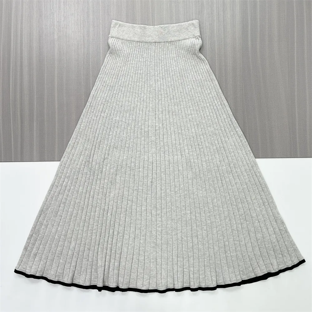 Women's Light Gray Ribbed Contrast-Trim Top & Skirt Set - Custom Modern Co-ord Design