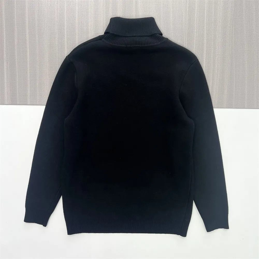 Women's Black Relaxed-Fit Turtleneck Sweater with Subtle Texture - Versatile Minimalist Apparel
