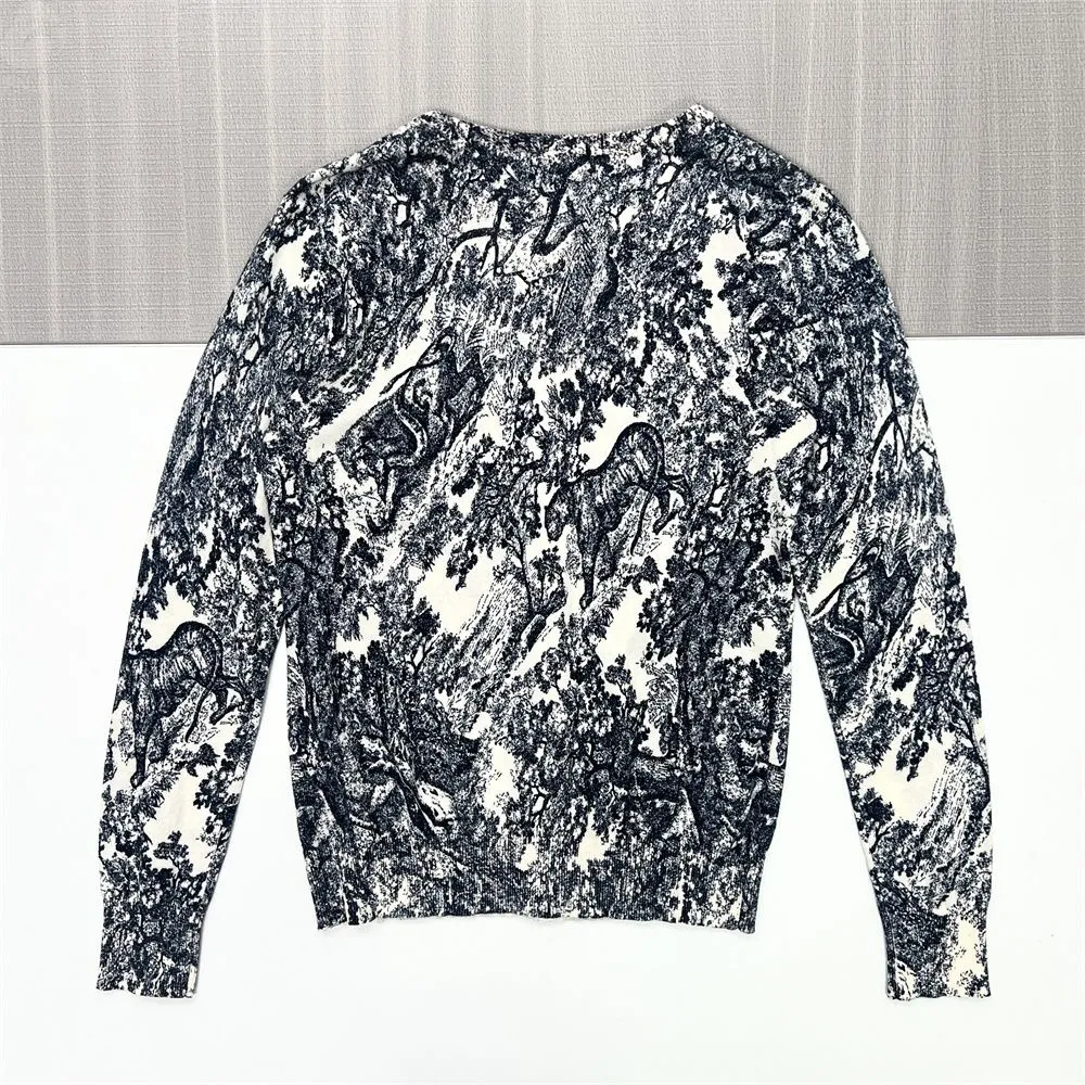 Product Title：Women's Black & White Forest Animal Print Knit Cardigan
