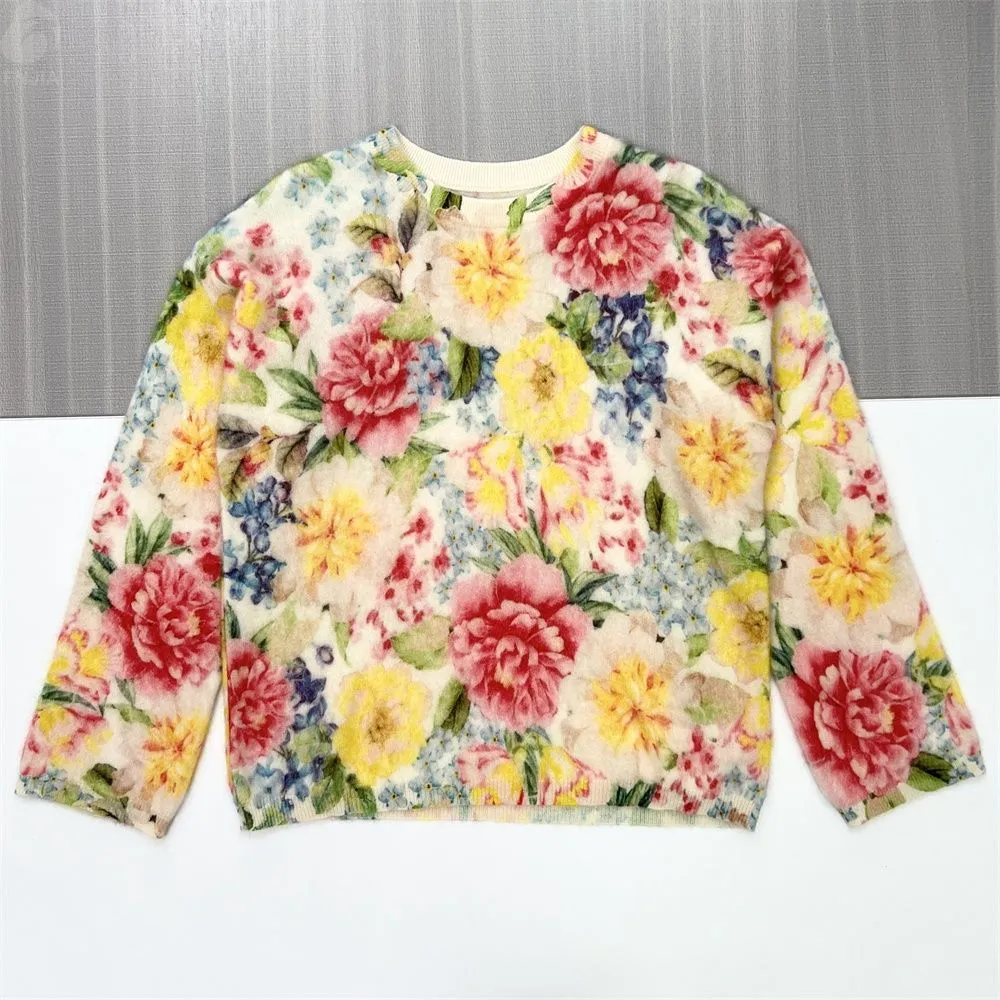 Women's Floral Print Fleece-Knit Long-Sleeve Top (Vibrant Peony Pattern)