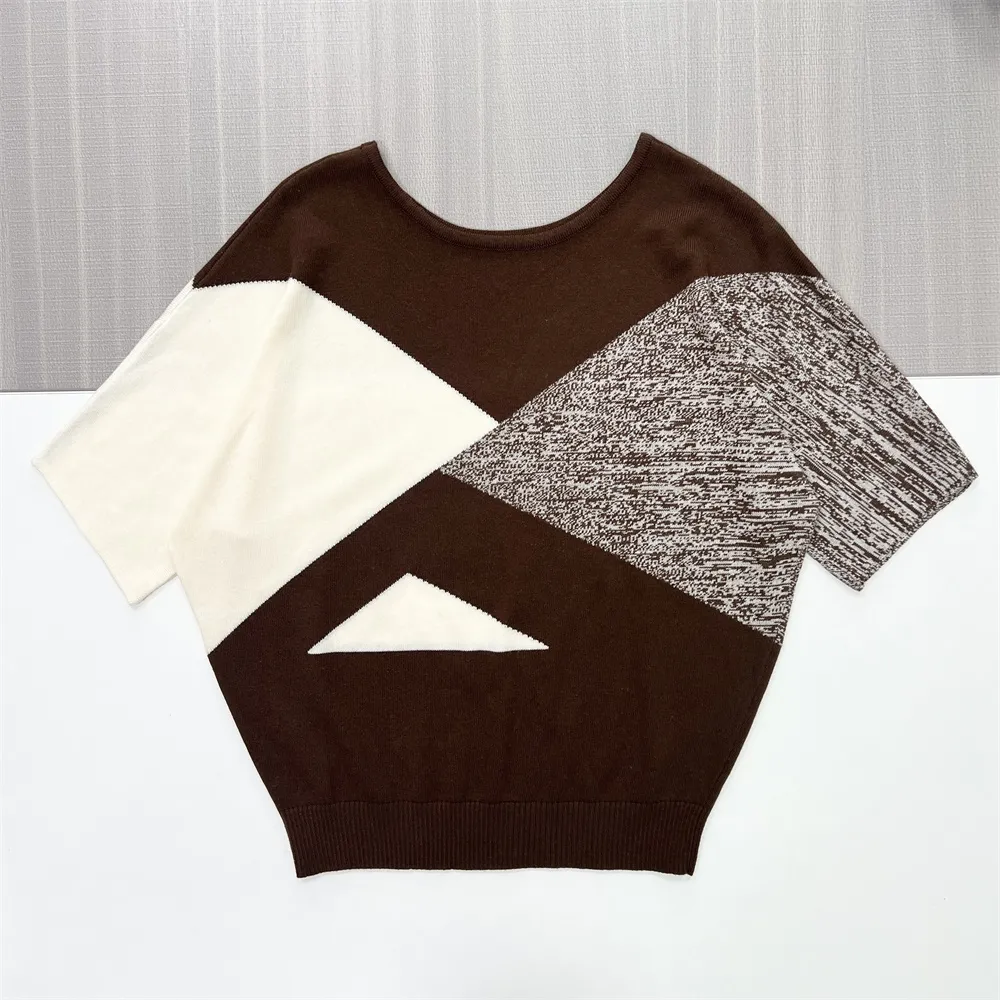 Women's Brown & White Geometric Block Knit Top (Short Sleeve)