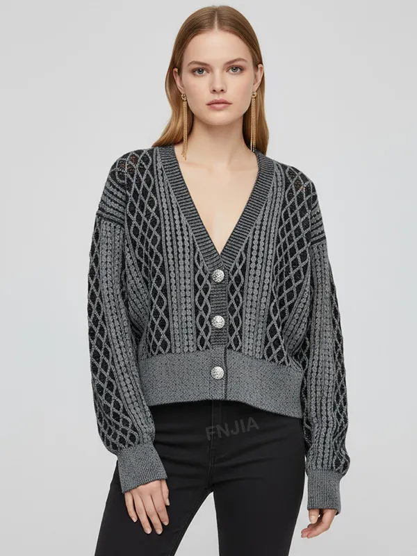 Women's Grey & Black Diamond Pattern V-Neck Cropped Knit Cardigan